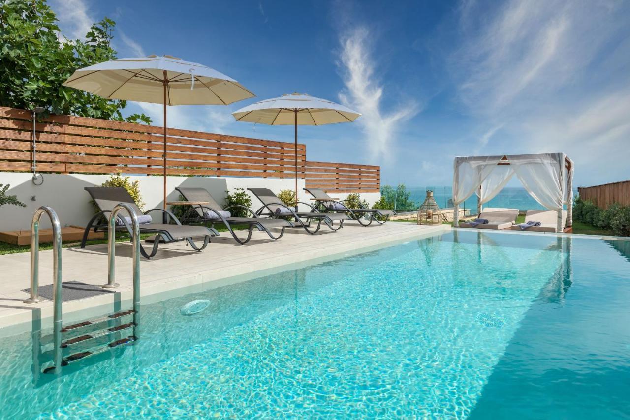 Sabbia D'Oro Beach Villa Meson Yerakarion Exterior photo